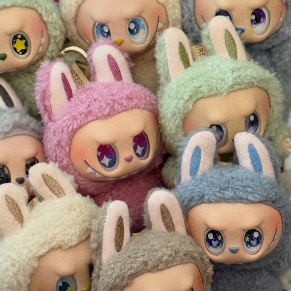 Customized Labubu Keychain - Picture 4 of 5